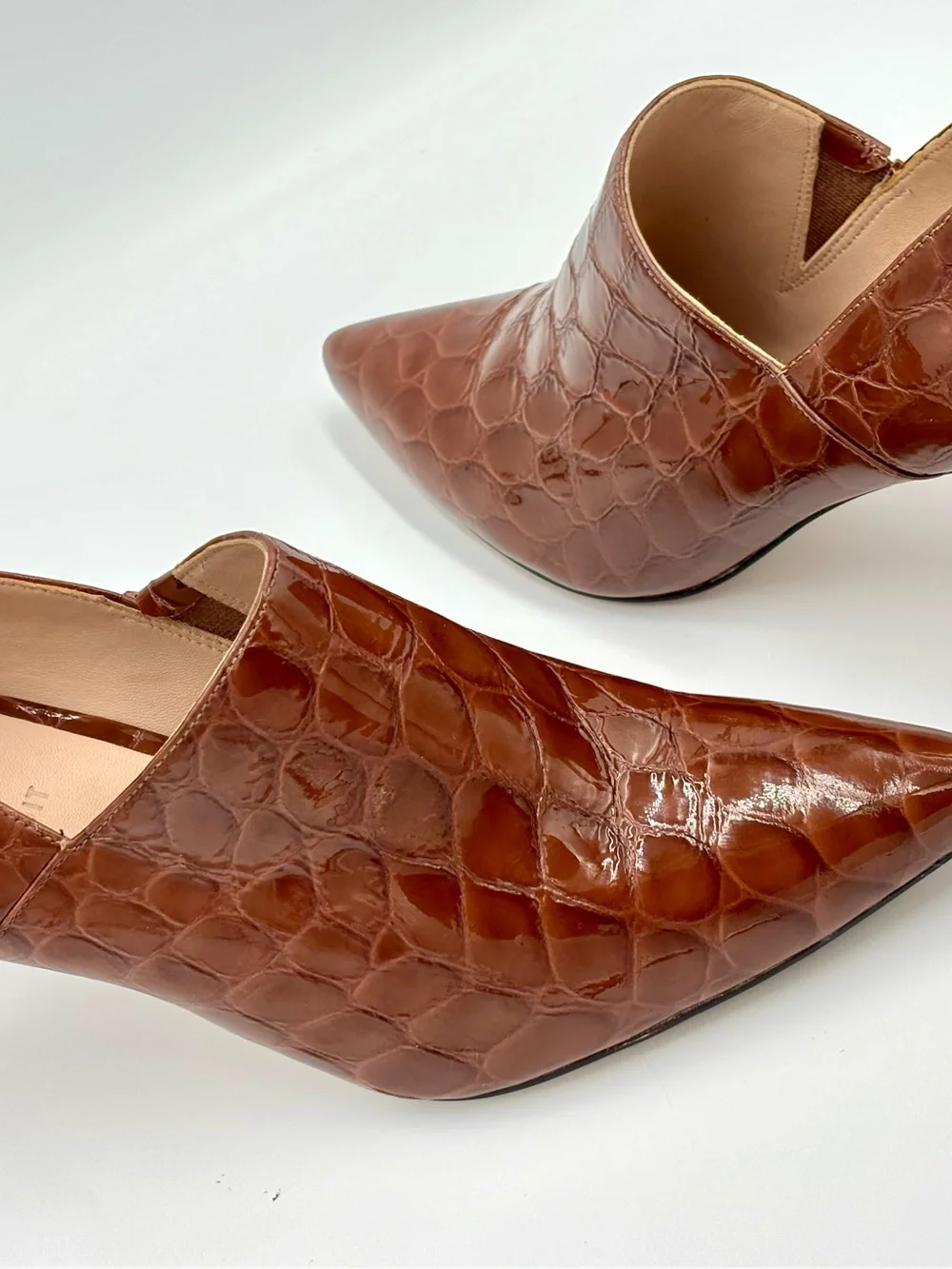 27 EDIT Fanfare Brown Croco Pointed Toe Kitten Heel Pumps Women’s 7 M